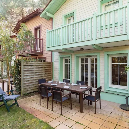 Casa vacanze Domaine Golf Resort-3 By Interhome
